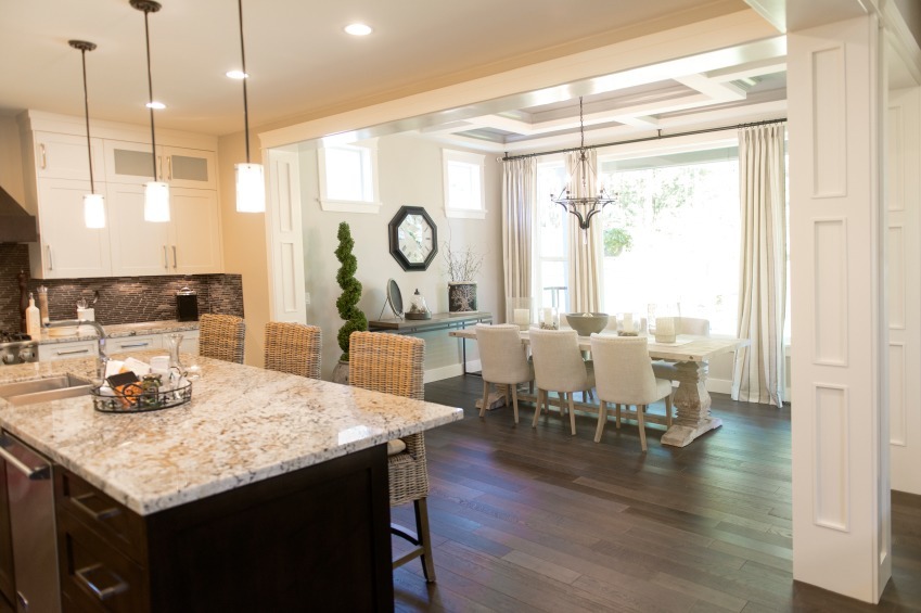 Luxury Kitchen and Dining Area